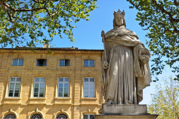 13100 Aix-en-Provence : Appart T5 de 115